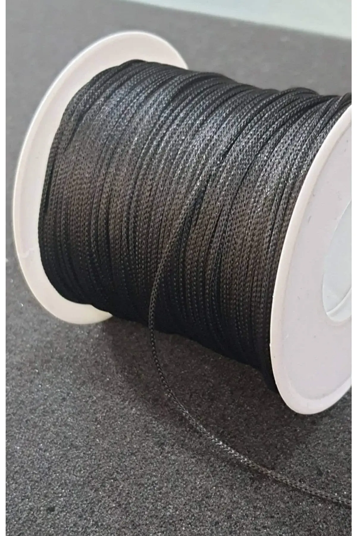 Siyah Renk Paraşüt Ipi 100 Metre 0.8 Mm Kolye Bileklik Ipi – Örgü Ipi