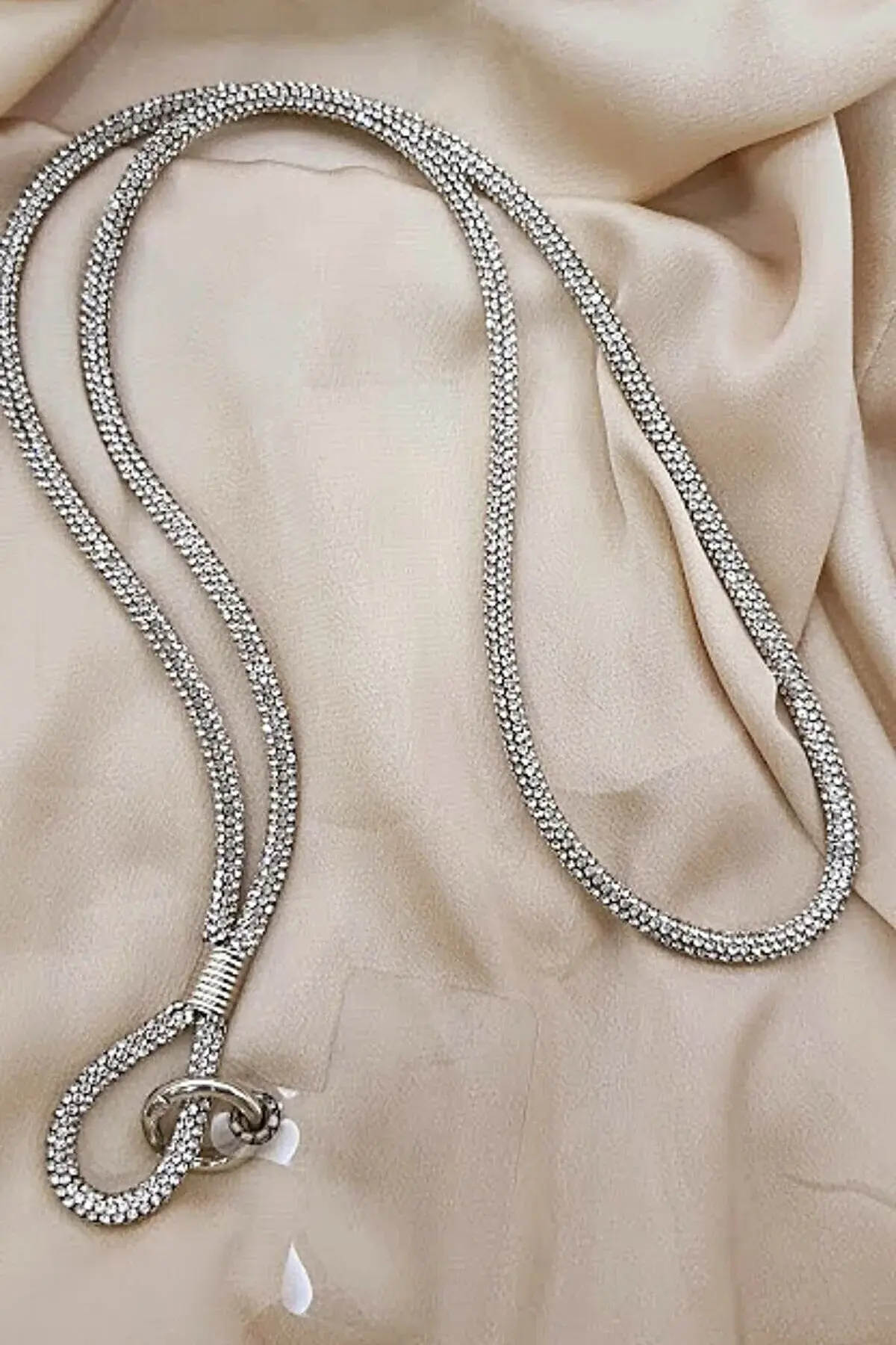 Taşlı Gümüş Uzun Telefon Boyun Askısı (75 Cm)