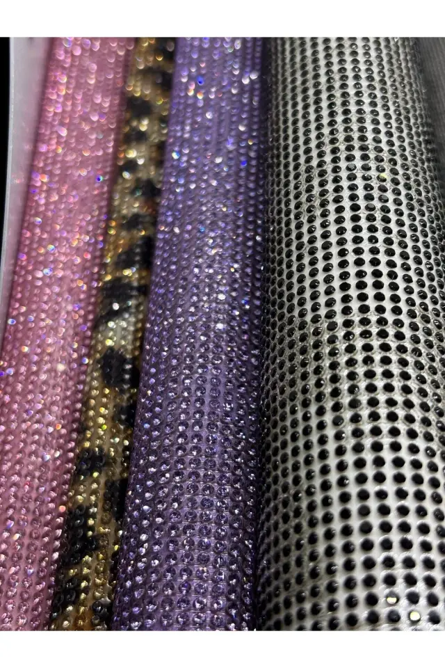 Kendinden Yapışkanlı Kristal Taşlı Tabaka (2MM) 40x24