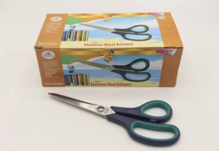 PLASTİK SAPLI MAKAS 22 CM.8,5 İNÇ