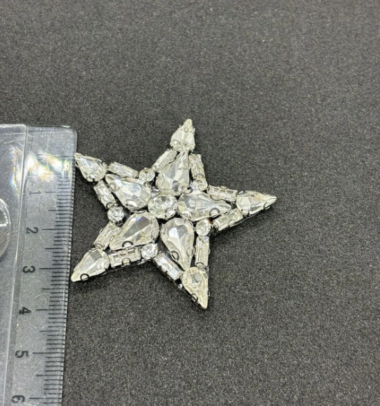 Ütüyle Yapışan Parlak Taşlı Aplik Kristal Taşlı Ayakkabı, Çanta Ve Kıyafet Aksesuarı (3,5x3,5 cm.)