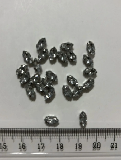 4x8 mm. Mekik gümüş Kasalı Beyaz Kristal Taşlı Kasalı Dikme Taş (50 Adet)