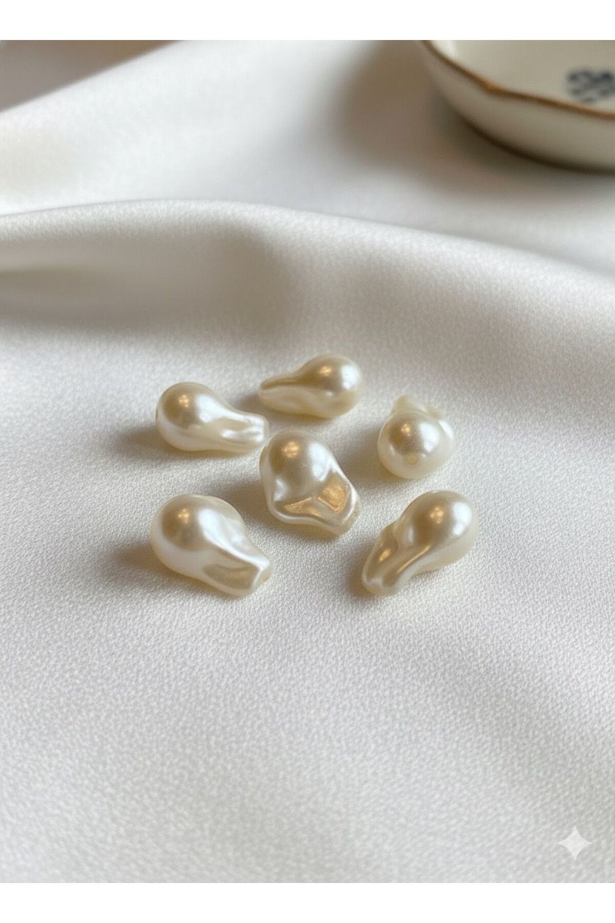 Akrilik Delikli Barok Krem Boncuk 15 mm 50 Adet B:77