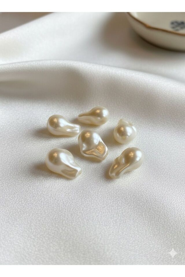 Akrilik Delikli Barok Krem Boncuk 15 mm 50 Adet B:77