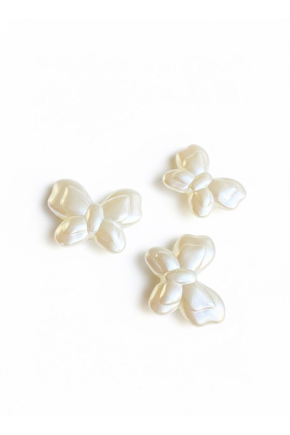 Akrilik Sedefli Beyaz Delikli Kelebek Boncuk 16x20mm 50 Adet B:67