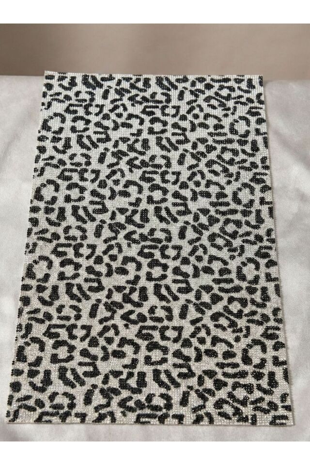 Leopar Desenli Kristal Taşlı Kendinden Yapışkanlı Tabaka Kaplama 24x40cm