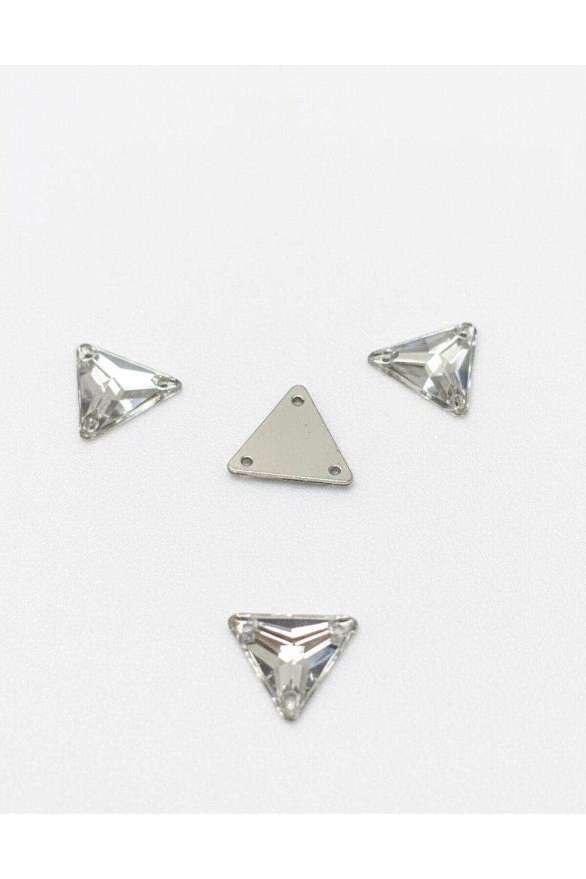 Üçgen Kesim | 3 Delikli | 16mm Kristal Boncuk 50 Adet Paketi B:102