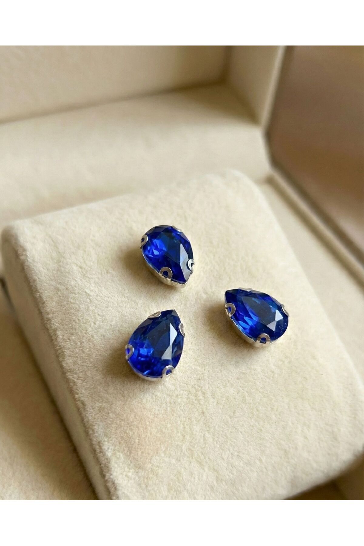 13x18mm Delikli Damla Kesim Kasalı Kristal Cam Taş - Parlament Mavi (20 Adet) - Dikmeli Boncuk