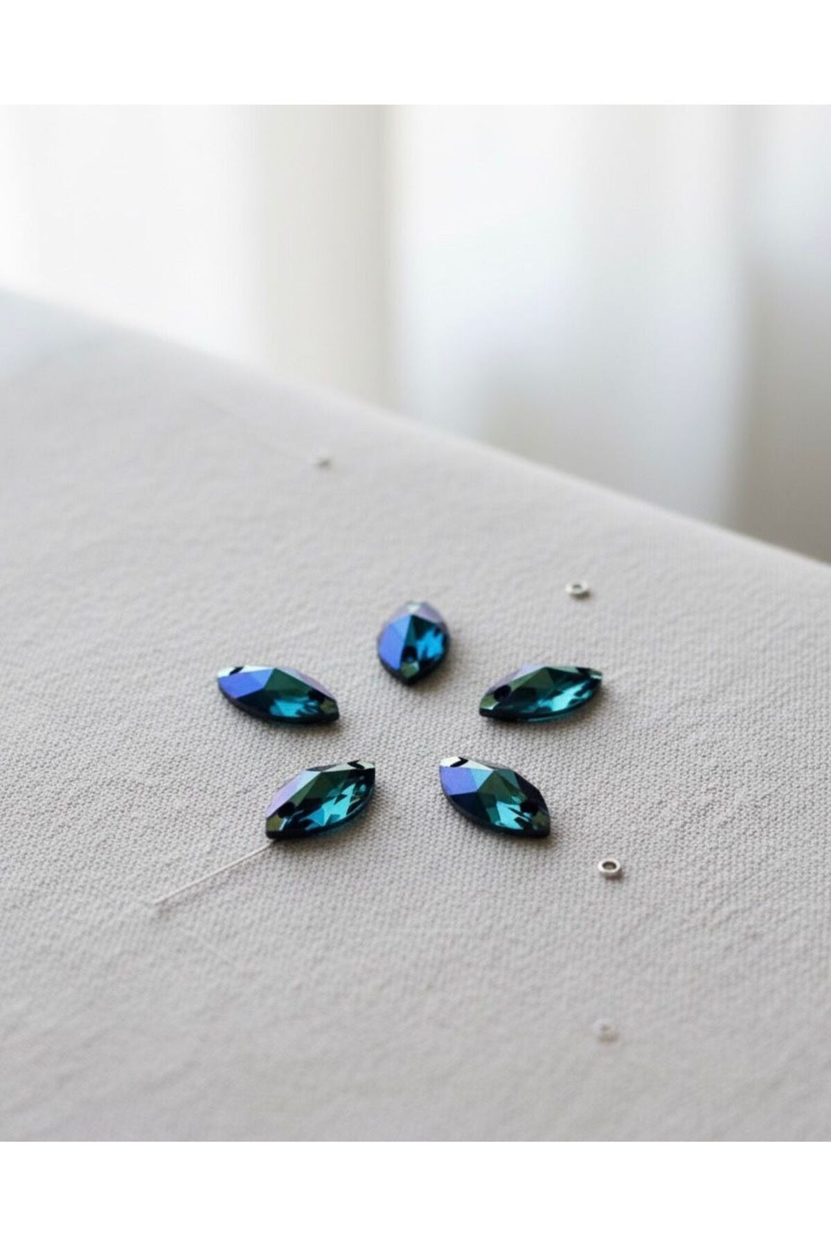 6x12mm Janjanlı Delikli Kristal Damla Boncuklar (50 Adet) B:106