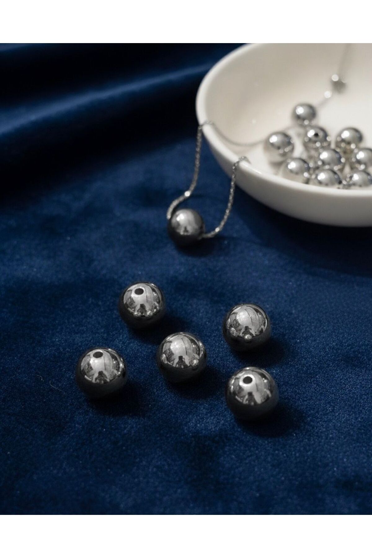 Lüks Parlak Gümüş Akrilik Yuvarlak Boncuk (18mm) - 30 Adet B:94