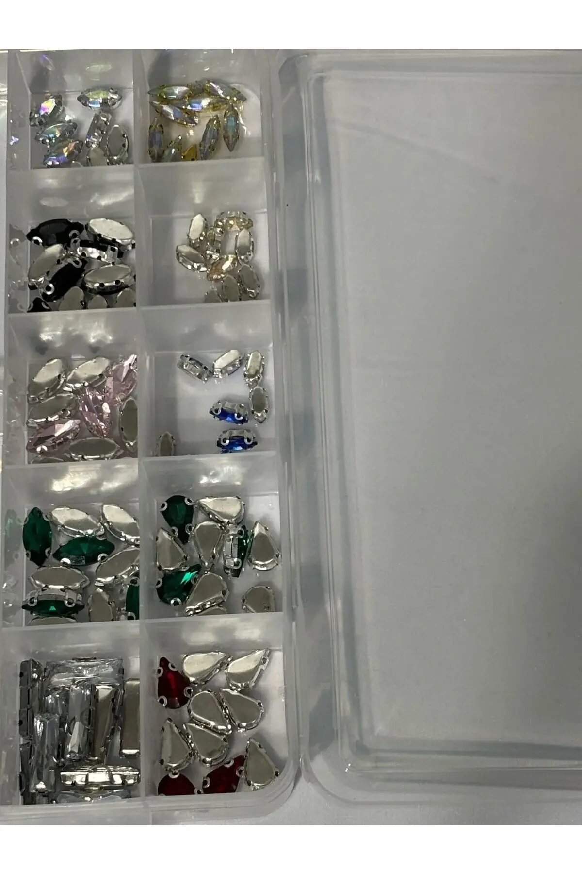 Karışık Şekilli Renkli Cam Dikme Kasalı Taş Seti Kutulu (100 Adet)