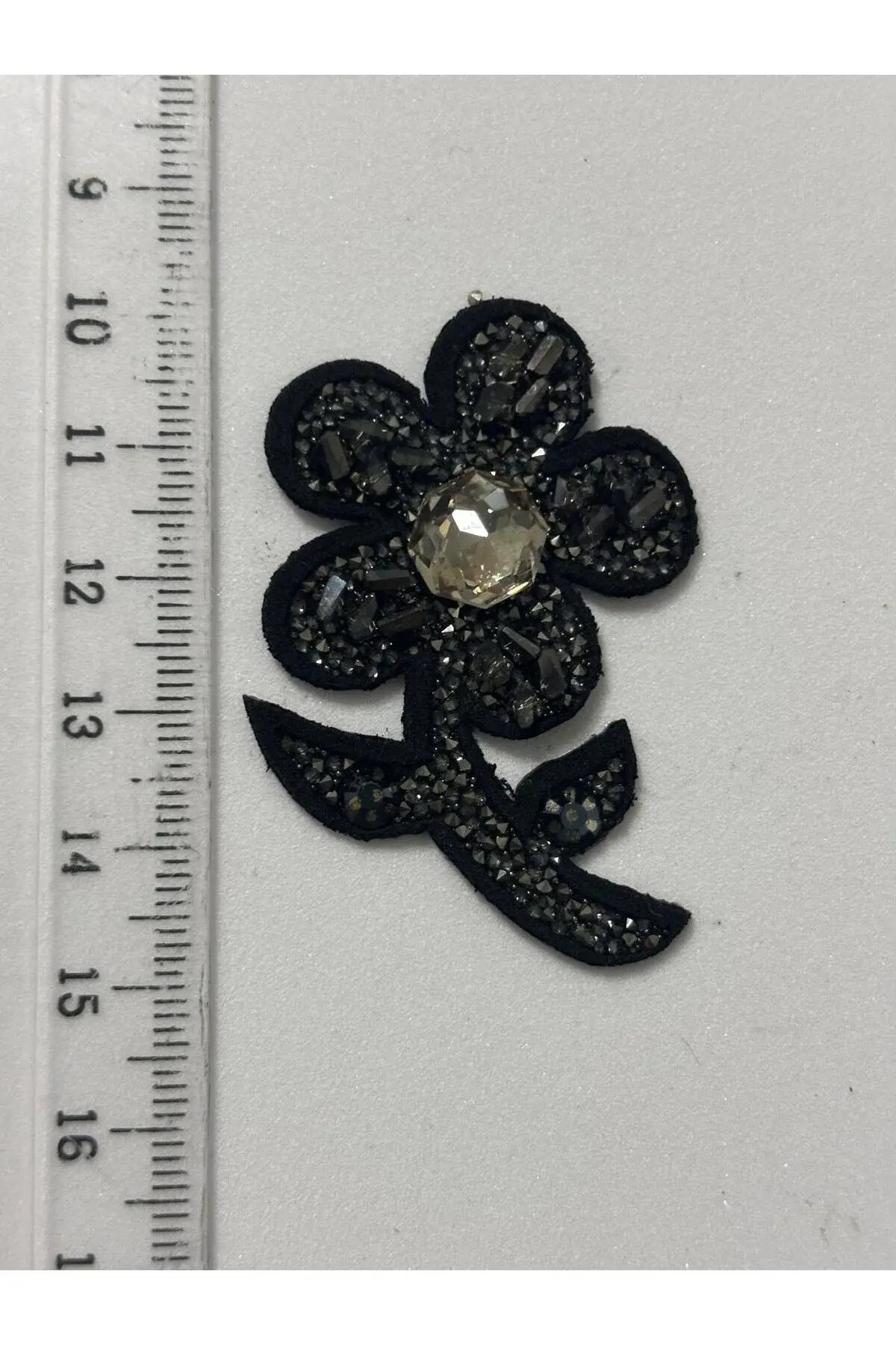 Ütüyle Yapışan Siyah Taşlı Çiçek Parlak Taşlı Aplik Kristal Taşlı Ayakkabı, Çanta Ve Kıyafet Aks.