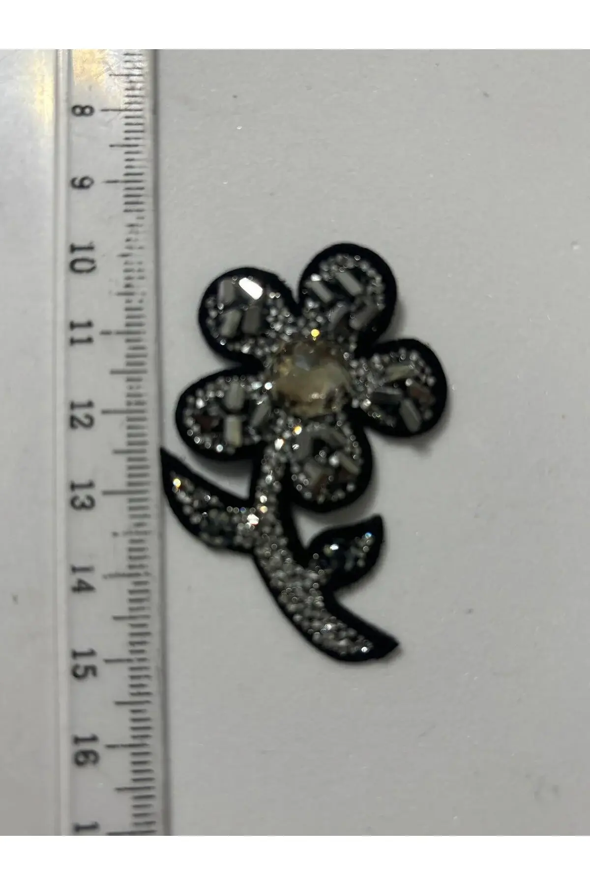 Ütüyle Yapışan Gümüş Taşlı Çiçek Parlak Taşlı Aplik Kristal Taşlı Ayakkabı, Çanta Ve Kıyafet Aks.